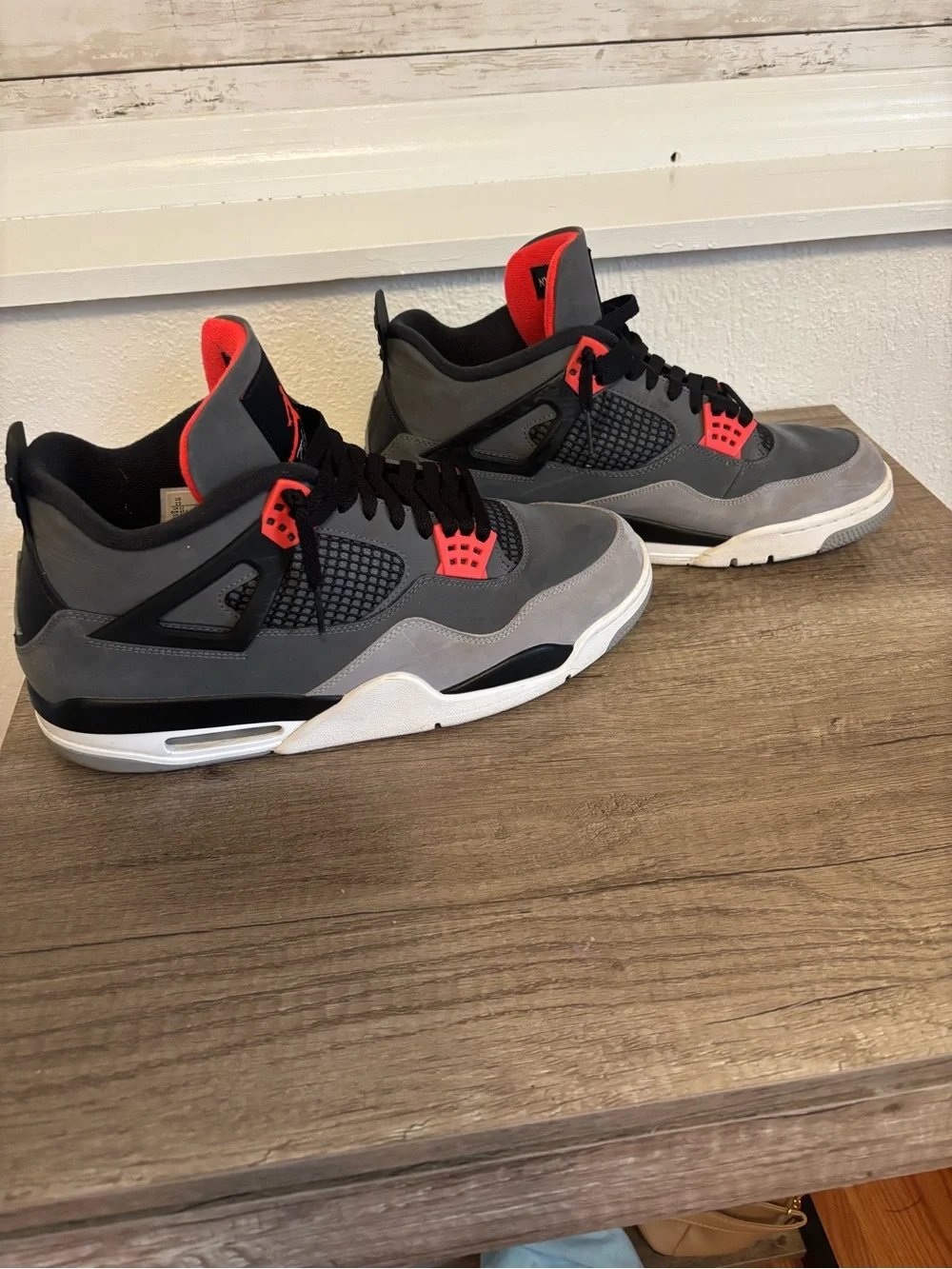 Jordan retro 4 “Infrared”